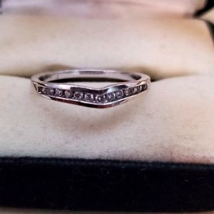 14K white gold Diamond ring